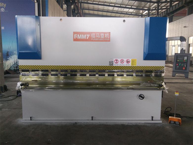 液壓板料折彎?rùn)C(jī)