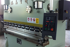 液壓板料折彎?rùn)C(jī)